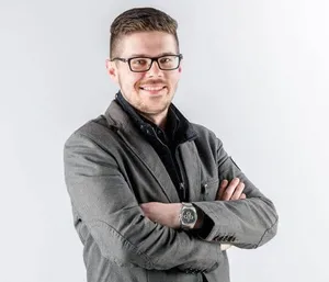 Daniel Višňák - autor série E-shop v plusu a Eshoprestart
